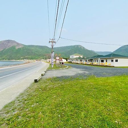 Chalets Bernatchez Mont-Saint-Pierre Eksteriør billede